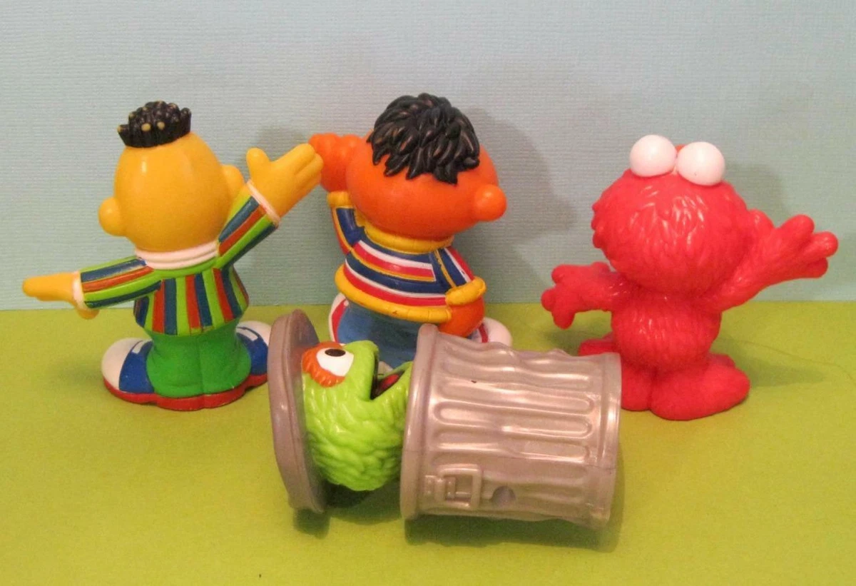HASBRO Sesame Street 3