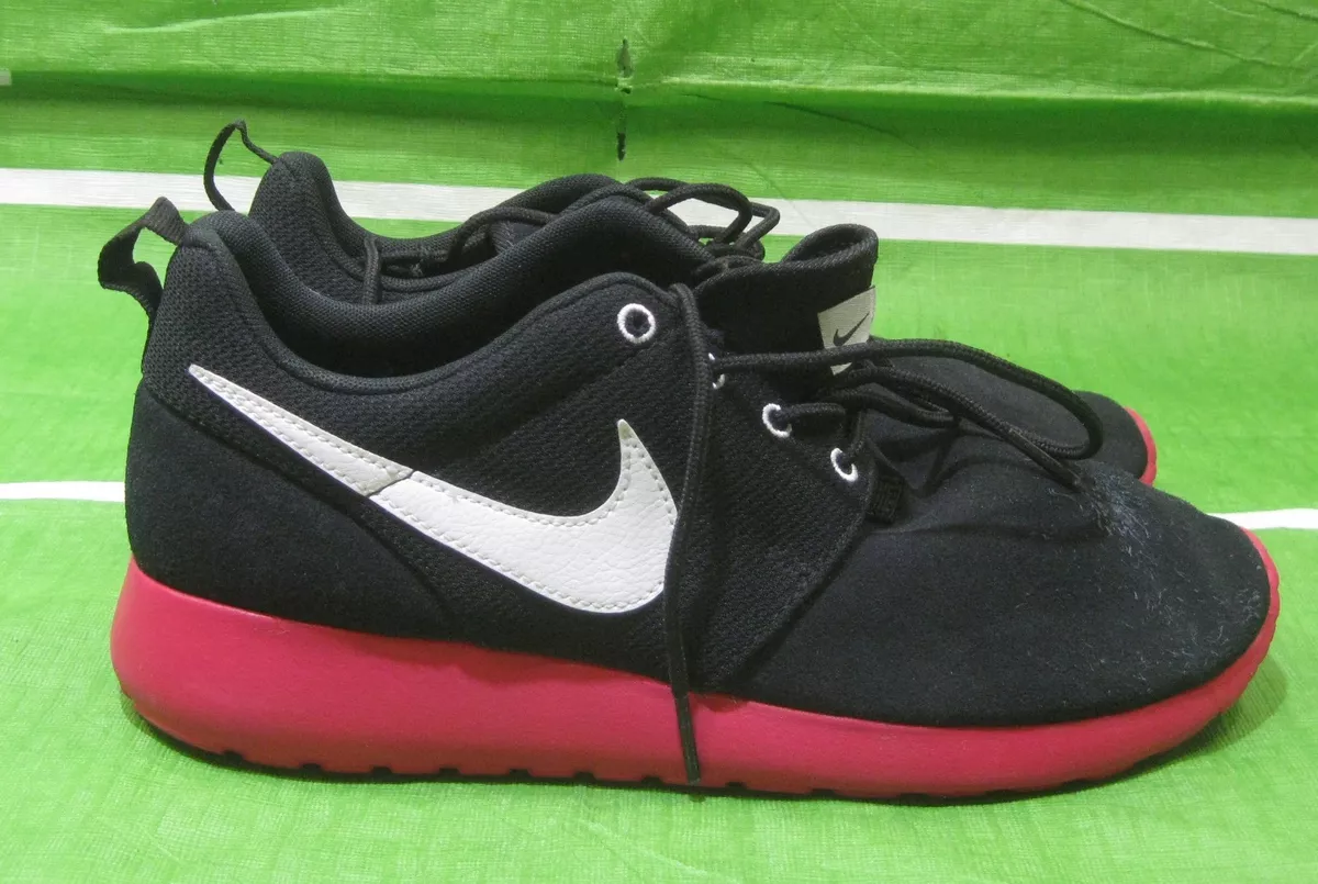 Nike Roshe Black/Red 599728-004 YOUTH Size 6.5 - WOMEN SIZE 7.5 | eBay