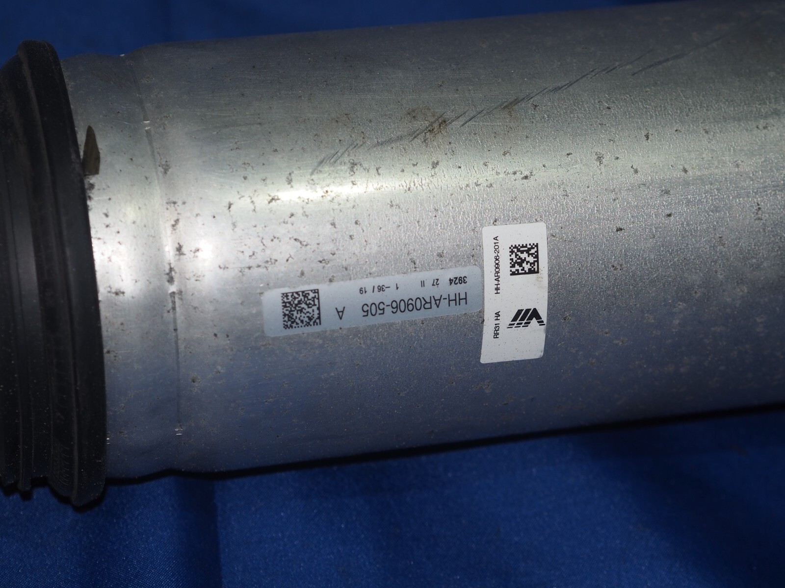 *LEAKING* 2018-2024 Rolls Royce Cullinan Rear Right Air Suspension Shock Strut