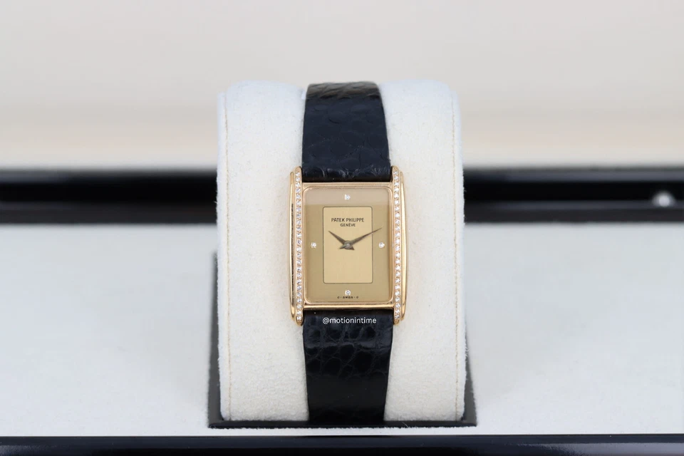 Patek Philippe 2504J Gondolo Ladies' 18kt YG Diamond with Champagne Décor Dial - Image 2 of 4