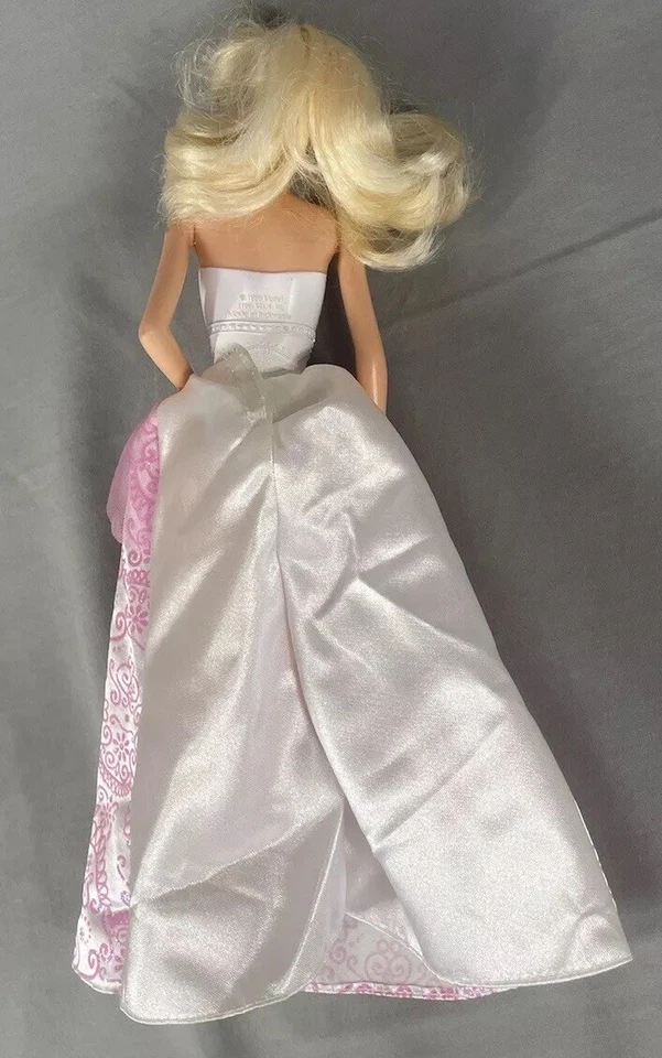 Muñeca Barbie Fantasy Bride Mattel CFF37 1999 Cuerpo 2014 Cabeza Foto 2 de 4
