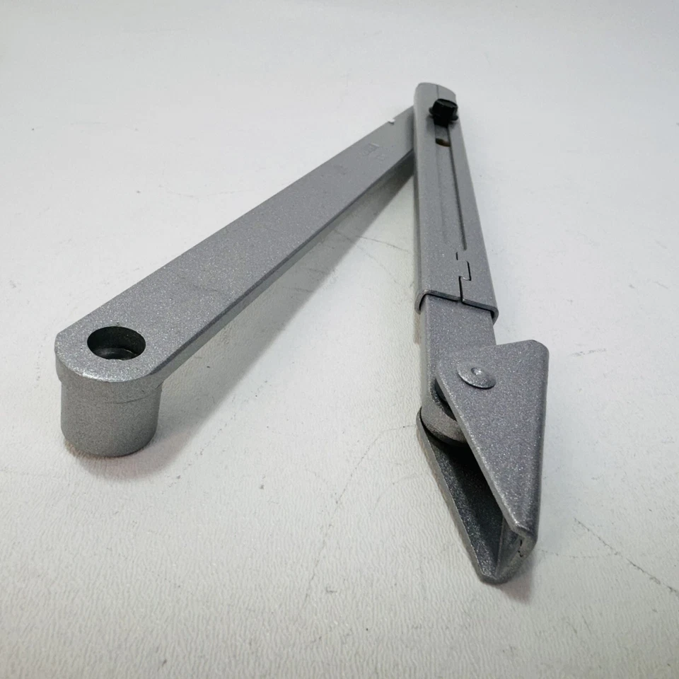 Lote de 2 - Alfombrilla de acoplamiento GEZE para cerrar puertas. NR 102421, TS 2000 y TS 4000, plateado Foto 2 de 4