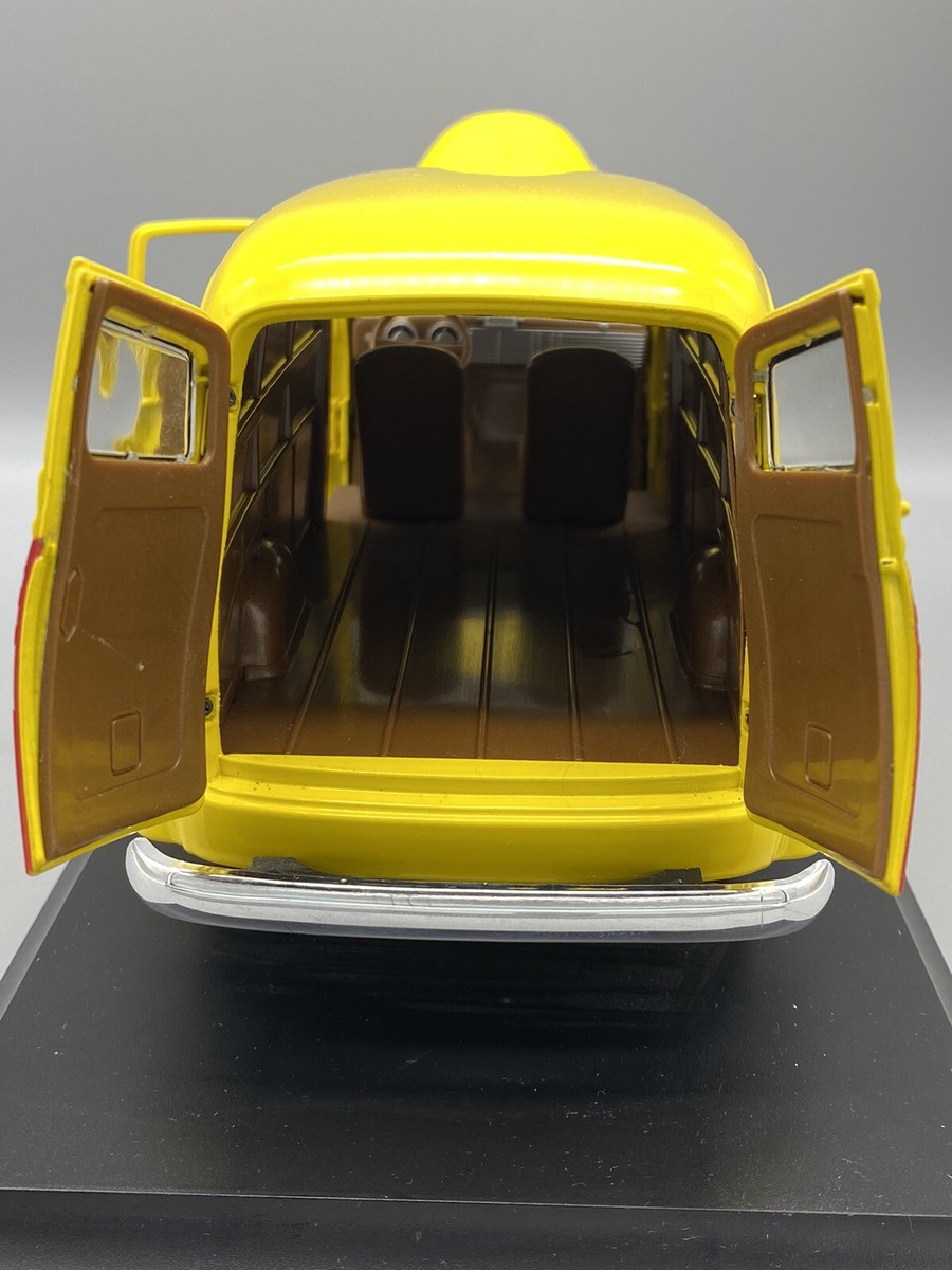 1948 CHEVY CHEVROLET COKE COCA COLA PANEL DELIVERY CAR 40s 1:18 | eBay
