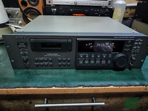 SONY PCM7030 DAT PRO STUDIO , En Panne ERROR