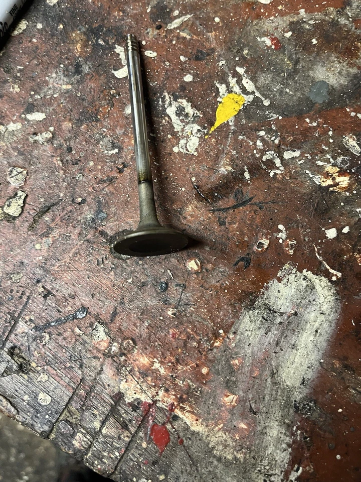 Válvula de admisión del motor BMW B58 M140i M240i M340i 774451K genuina X1 Foto 2 de 4