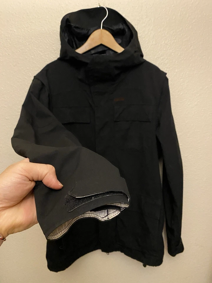 VOLCOM ALTERNATE 10Kmm Snow Jacket Zip Black Regular Men’s Size M EUC - Image 4 of 4