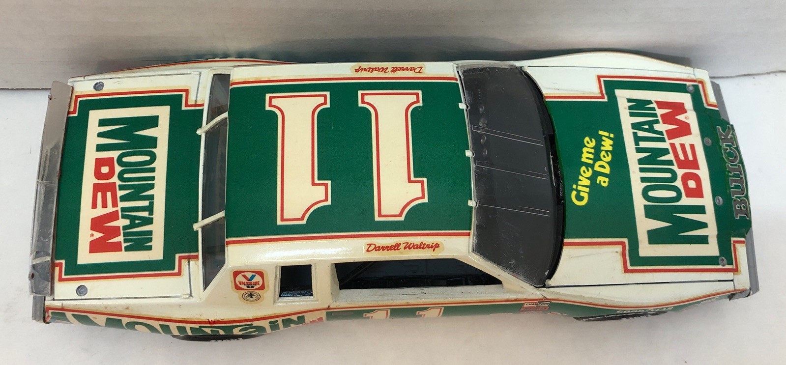 Darrell Waltrip Mountain Dew Buick Regal NASCAR Built Custom Model Detailed 11
