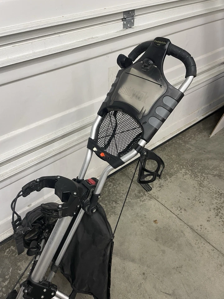 Caddytek CaddyLite EZ 3 Wheel Golf Push Cart - Lightweight and Easy to Fold - Image 2 of 4