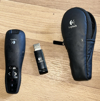 Logitech R400 kabellose Fernbedienung mit USB-Empfänger, Zeiger, Tasche