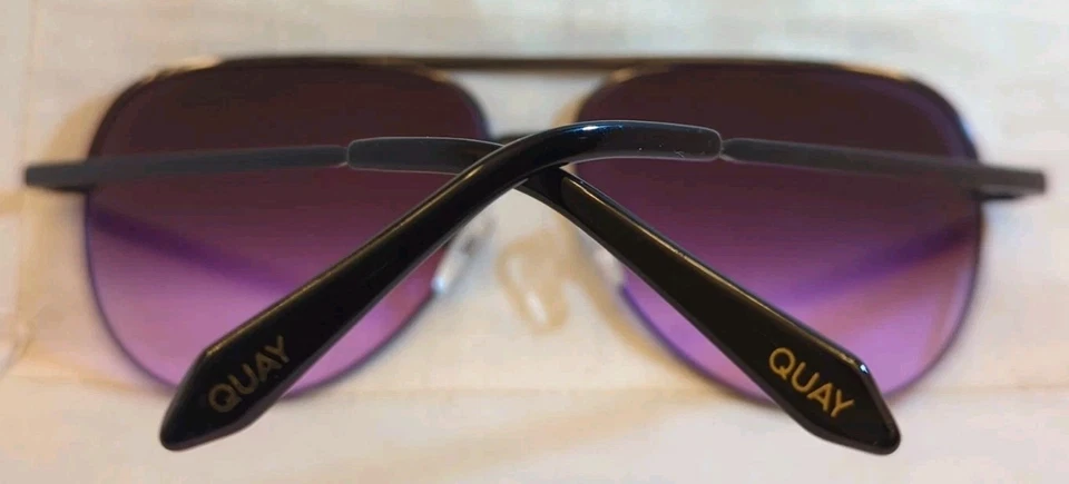 Gafas de sol QUAY Desi High Key 126 negras aviador lentes degradadas con estuche Foto 2 de 4