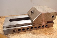 LOT L46F: MACHINIST WORK HOLDING VISE NEEDS CAP SCREW