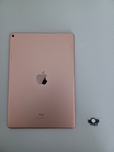 Apple iPad Air (3rd Generation) 64GB, Wi-Fi + 4G (Unlocked), 10.5in - Gold