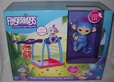  9590 RARE Wowwee Toys NRFB Fingerlings Liv Monkey with Monkey Bar Playset