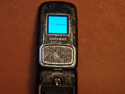 Téléphone portable à clapet rétro robuste Samsung Rugby II 2 SGH-A847D (TELUS) 2 MP - Photo 4 sur 17