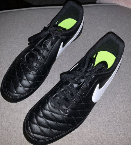 Nike Football Boots Black & White 8 New