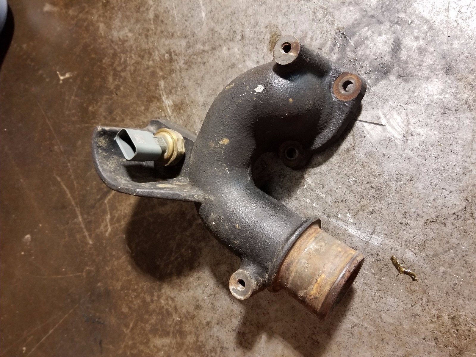 6.7 Cummins Thermostat Housing 6.7l Dodge RAM 3500 4500 5500 