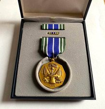 USA ARMY ACHIEVEMENT MEDAL  / CASE OF ISSUE / BOX DATED 10 / 1990
