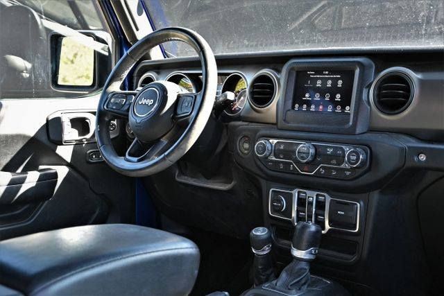 2018 Jeep Wrangler Unlimited All New Sport S Sport Utility 4D thumbnail 12