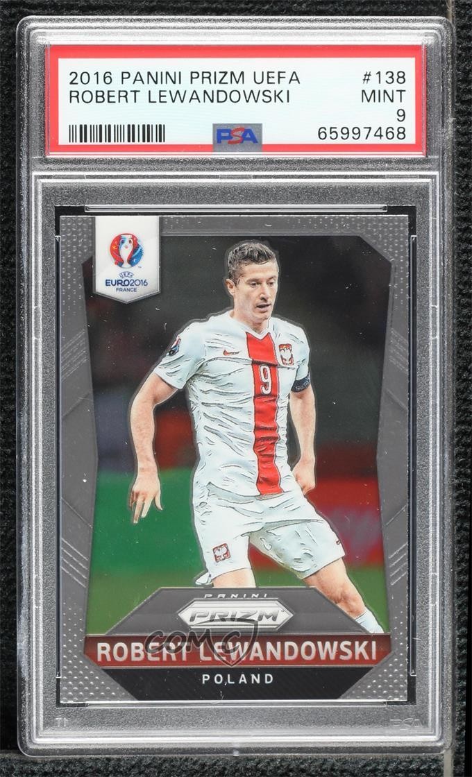 2016 Panini Prizm UEFA Euro Robert Lewandowski #138 PSA 9 MINT 0up2