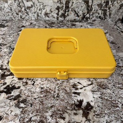 Vintage Wilson Wil-Hold Thread Spool And Bobbin Carrier YELLOW Case Made In USA