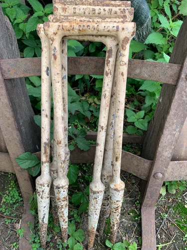 5 Antique Davidson Cast Iron Croquet Hoops Patent 26994 1898