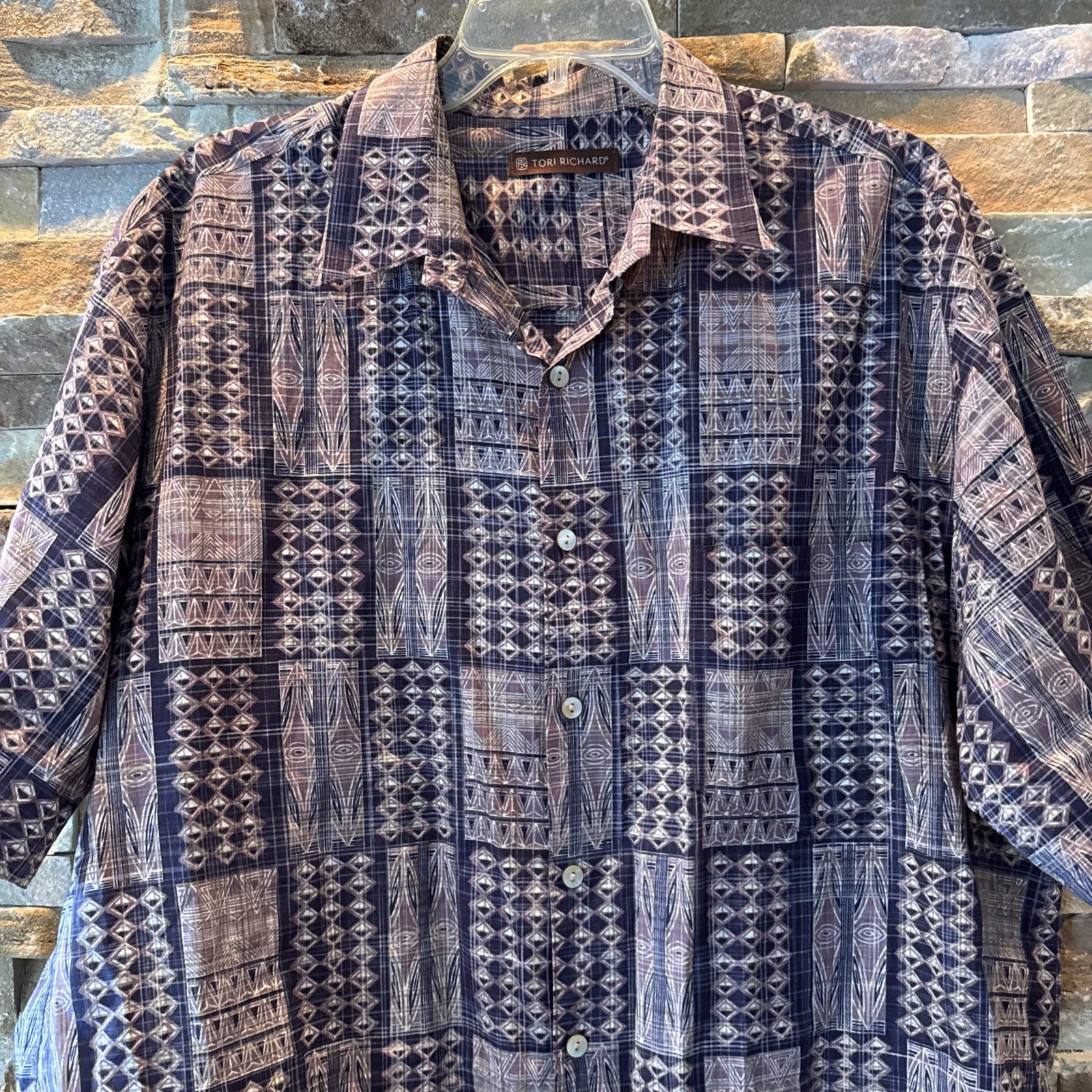 Tori Richard Hawaiian Aloha Shirt, Tribal Geometric 100% Cotton Lawn Large