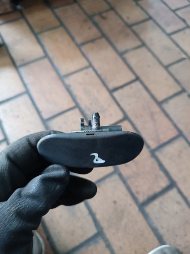 Audi A6 S6 4F 4B A4 8E B6 B7 A3 A8 Spritzdüsen rechts beheizt 4F0955988A