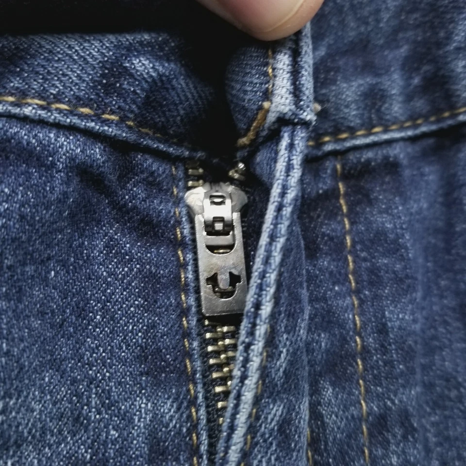 True Religion Jeans Mens 38x34 Blue Straight Flap Pockets Dark Wash Denim - Image 4 of 4