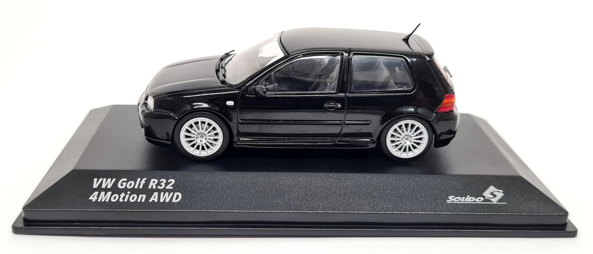 Solido 1/43 Volkswagen Golf R32 4Motion MKIV AWD Black Diecast
