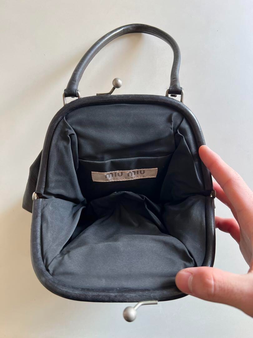MIU MIU AW2000 Leather Handbag Purse With A Clasp Black | eBay MIU MIU AW2000 Leather Handbag Purse With A Clasp Black | eBay