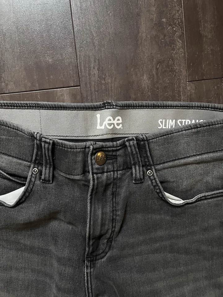Jeans reto LEE masculino movimento extremo slim fit W32 L32 preto algodão - Imagem 3 de 4