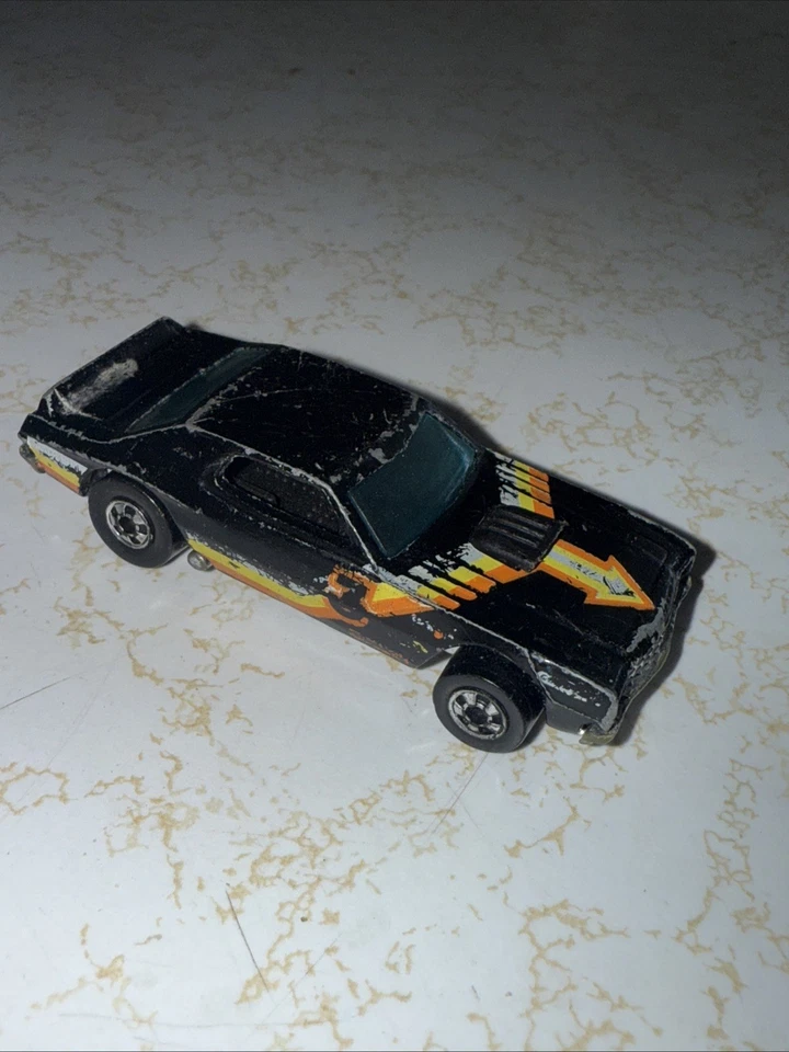 Coche diecast Ford Gran Torino Cragar 3 1974 Hot Wheels negro vintage Foto 3 de 4