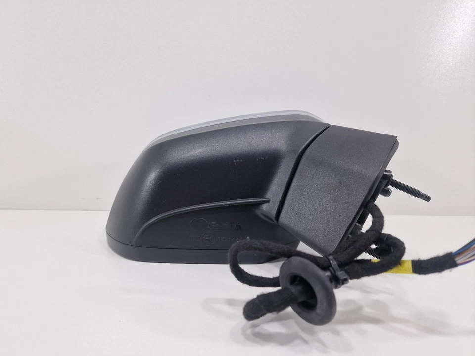 Specchietto Retrovisore DX Destro Audi Q2 2016-2025 Usato Originale 14 Fili - Immagine 4 di 4