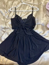 Windsor V Neck Ruffle Skater Dress Women's Size S Black Sleeveless Mini