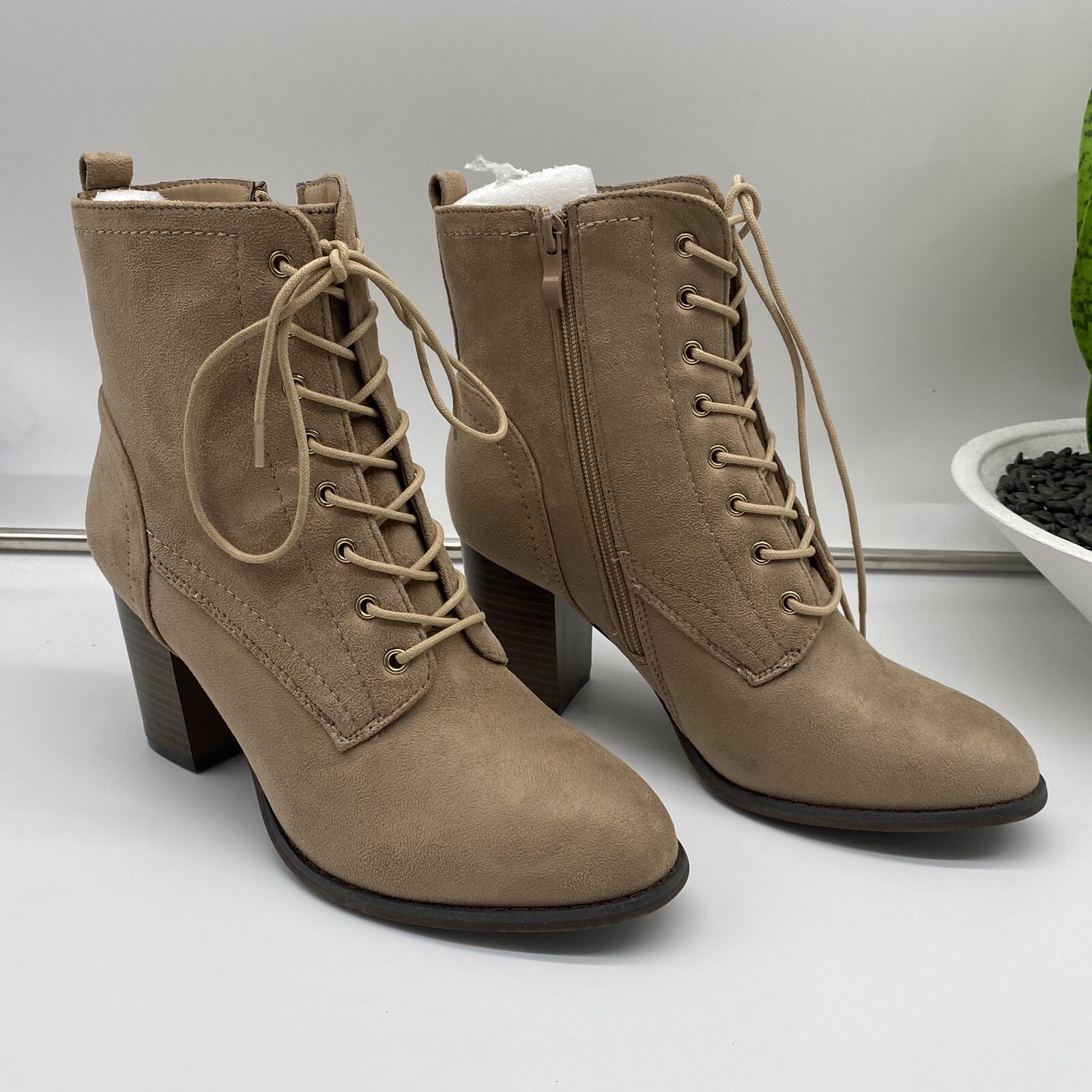 zipper combat boots in Taupe 