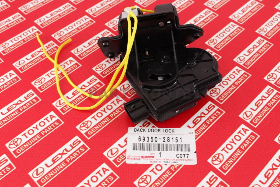 Actuador de cerradura de puerta trasera maletero original Toyota Rav4 Scion OEM 69350-28151 Foto 3 de 4