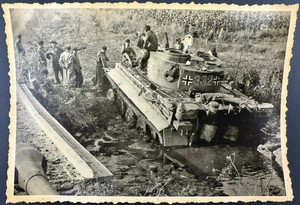 WWII Photo German Tiger I Stuck in Mudhole WW2 World War Two Wehrmacht