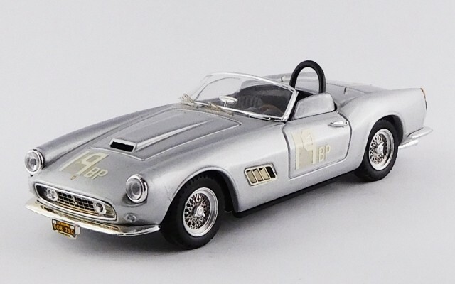ミニカー 1/43RetroVITESSE140Ferrari250Spider1960 Ferrari 250 California Spider #19 Cumberland 1960, ArtModel ART078