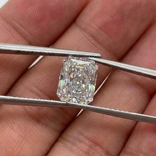 3Ct D White Color VVS1 Lab Grown Diamond 10x8 mm Radiant Cut For Ring