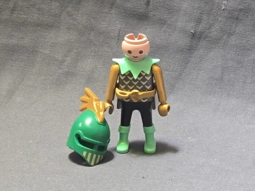 VINTAGE PLAYMOBIL SPECIAL #4586 DRAGON SLAYER GREEN KNIGHT Incomplete
