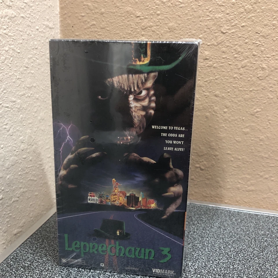 LEPRECHAUN VHS FACTORY SEALED HTF VERY RARE BOX SET. TRIMARK VIDMARK HORROR - Image 4 of 4