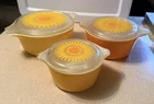 Vintage Pyrex Daisy “Sunflower “ Pattern Casserole Set Of 3 With Lids
