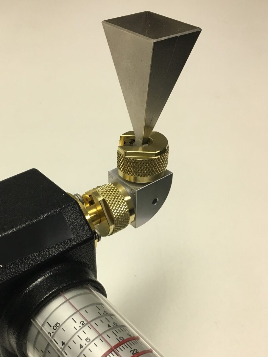 WR-15 Millimeter Waveguide Guide Lock Quick Connect WR-15 Millimeter Waveguide Guide Lock Quick Connect