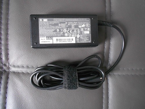 Original HP Laptop Netzteil  65 Watt  19,5V 3,33A TPC-LA58; PA-1650-39HC