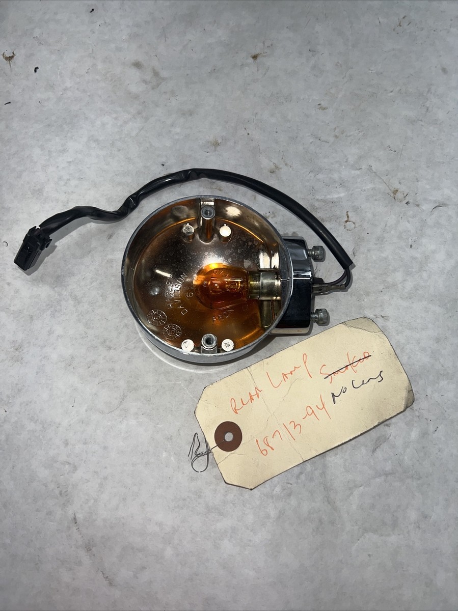 は OEM Harley Davidson Rear Turn Signal Housing 2009 Ultra Blk
