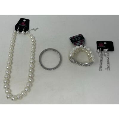 Paparazzi Jewelry Pearl Necklace, Pearl Bow, & Rhinestone Bracelet, Bow Earrings