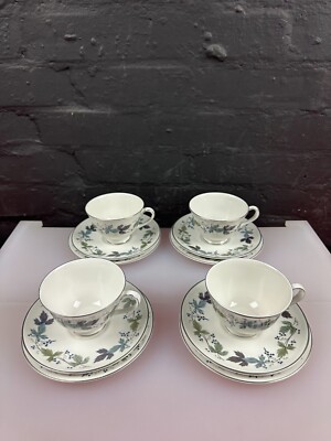 4 x Royal Doulton Burgund Tee Trios Tassen Untertassen Teller 2 Sets verfügbar