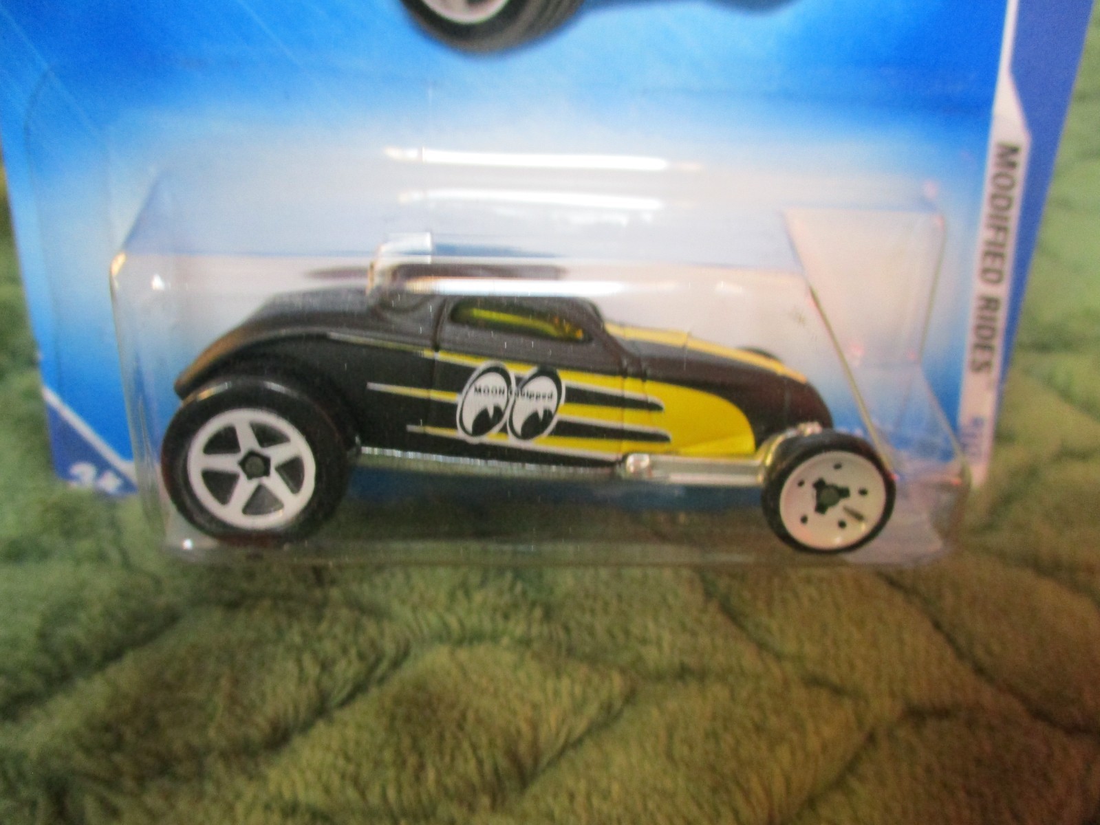 Hot Wheels Modified Rides Sooo Fast-Moon