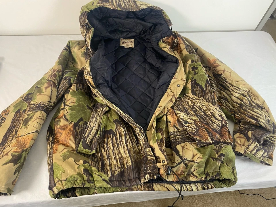Mens Woolrich Insulated Camo Jacket Size XL Hood Zip Pockets Realtree Hunting - Image 3 of 4
