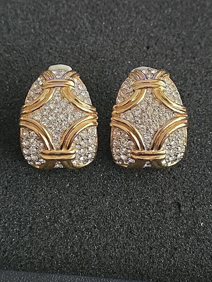Brincos de diamante CINER 1980s enormes banhados a ouro cristal branco assinado clip-ons - Imagem 2 de 4